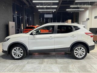 2017 Nissan Qashqai II, белый, 1660000 рублей, вид 3