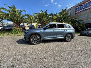 2025 Geely Monjaro (Xingyue L) I Рестайлинг 2 (China Market), серый, 3890000 рублей, вид 3