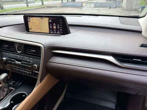 2017 Lexus RX 200t IV, коричневый, 4200000 рублей - вид 19