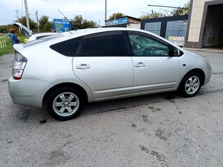 2004 Toyota Prius II (XW20), серый, 590000 рублей, вид 3