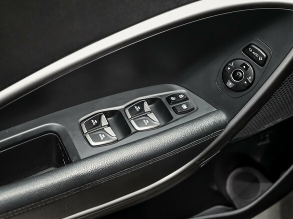 2016 Hyundai Santa Fe III Рестайлинг, чёрный, 1770000 рублей - вид 14
