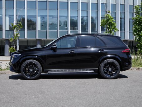 2026 Mercedes-Benz GLE 450 II (V167) Рестайлинг, чёрный, 13800000 рублей, вид 3