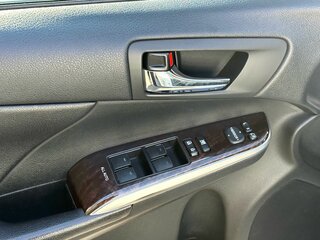 2016 Toyota Camry VII (XV50) Рестайлинг, белый, 1549000 рублей, вид 5