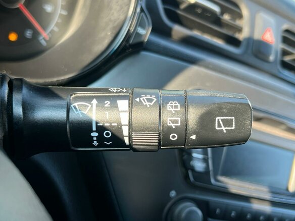 2013 Kia Rio 5-speed III, синий, 800000 рублей - вид 17