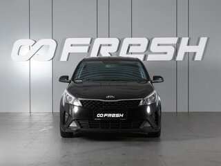 2021 Kia Rio IV Рестайлинг, чёрный, 1679000 рублей, вид 3