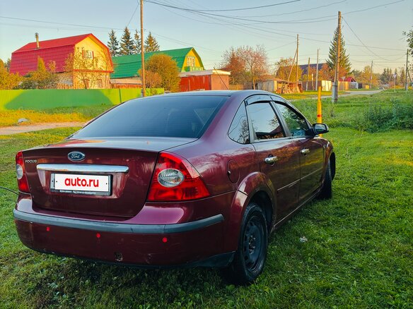 2007 Ford Focus II, красный, 375000 рублей - вид 3