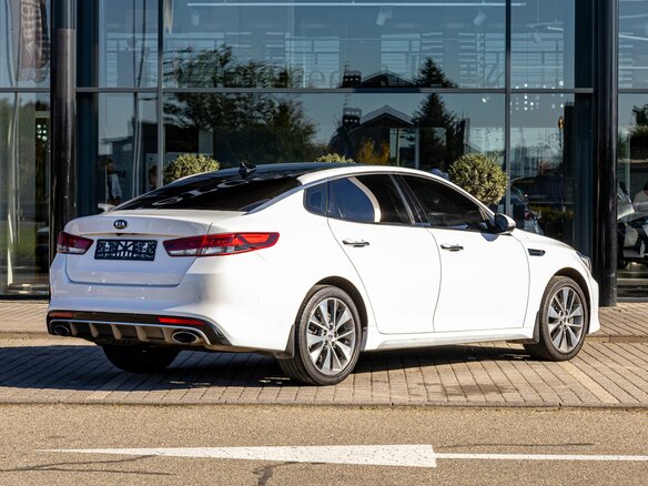 2017 Kia Optima IV, белый, 1695000 рублей - вид 23