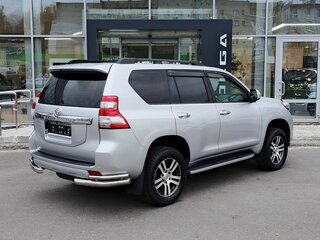 2014 Toyota Land Cruiser Prado 150 Series Рестайлинг 1, серебристый, 3055000 рублей, вид 5