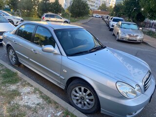 2010 Hyundai Sonata ТагАЗ IV (EF) Рестайлинг, серебристый, 950000 рублей, вид 2