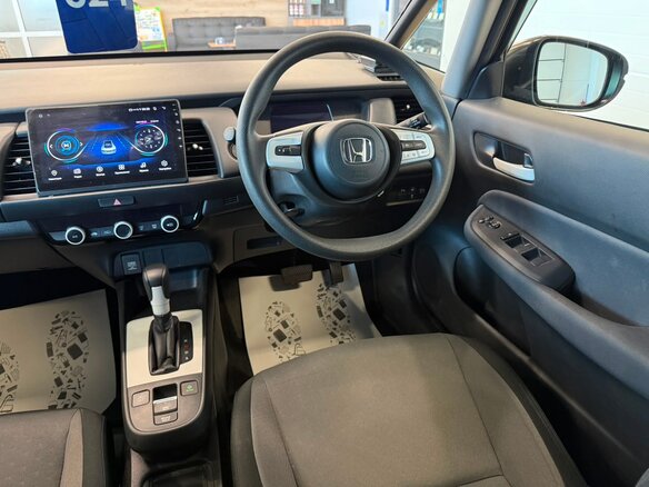 2021 Honda Fit IV, чёрный, 1379000 рублей - вид 15