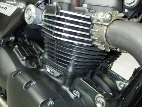 2024 Triumph Speed Twin, красный, 1220000 рублей - вид 10