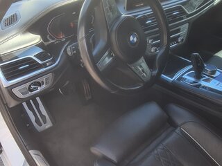 2022 BMW 7 серии 730i VI (G11/G12) Рестайлинг, белый, 6500000 рублей, вид 2