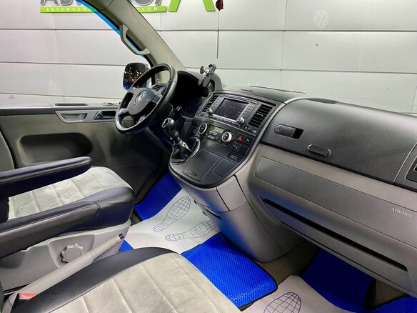 2009 Volkswagen Multivan T5, серебристый, 1588000 рублей - вид 8