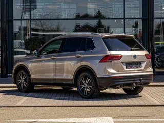 2019 Volkswagen Tiguan II, бежевый, 2015000 рублей, вид 4