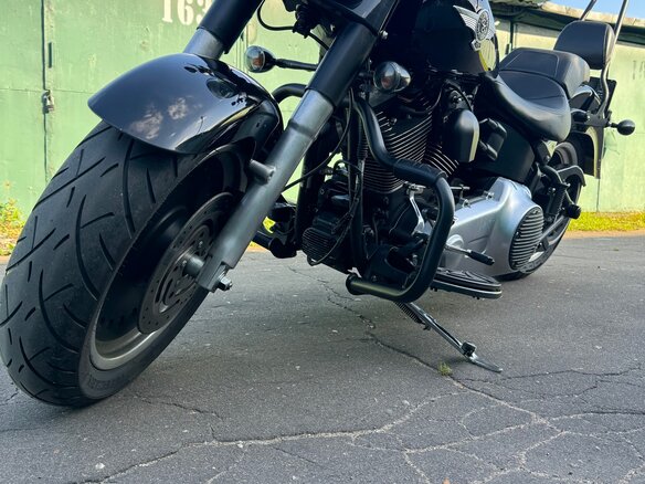 2010 Harley-Davidson Fat Boy, чёрный, 1000000 рублей - вид 4