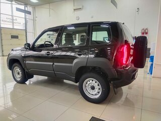 2026 Lada (ВАЗ) Niva Travel I Рестайлинг, чёрный, 1603000 рублей, вид 3