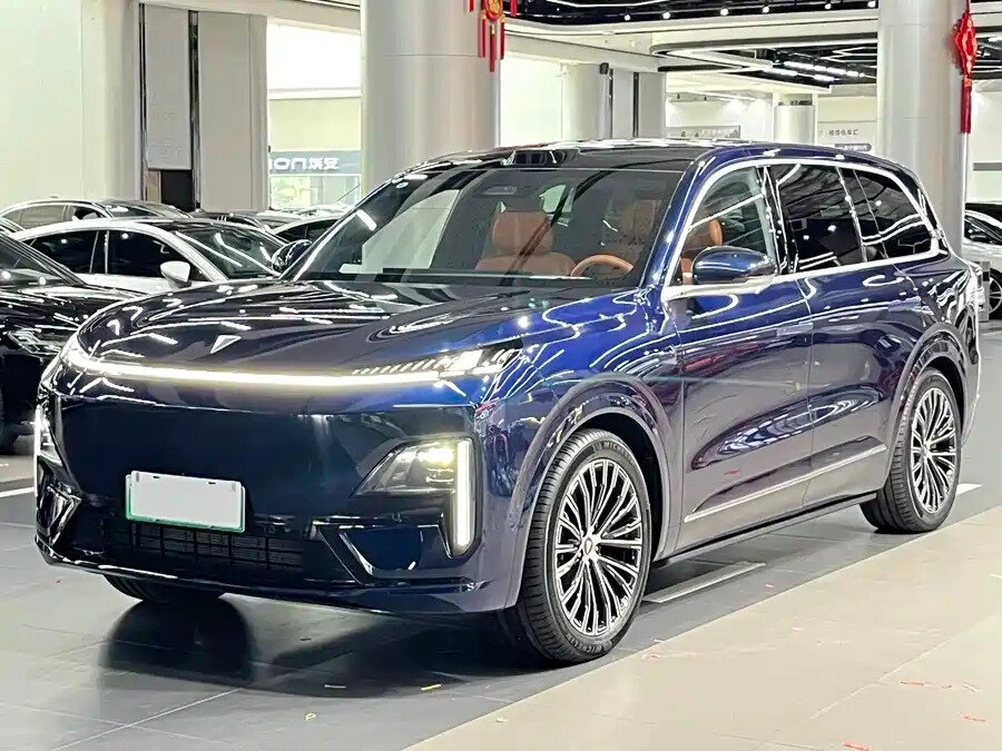 Открыть фотографии: Changan Deepal S09
