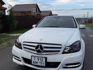 2011 Mercedes-Benz C-Класс 200 III (W204) Рестайлинг, белый, 1400000 рублей, вид 1
