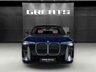 2026 BMW 7 серии 740 xDrive VII (G70) Рестайлинг, синий, 26500000 рублей, вид 2
