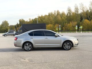 2020 Skoda Octavia III (A7) Рестайлинг, серый, 2700000 рублей, вид 4