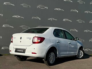 2015 Renault Logan II, белый, 819700 рублей, вид 2