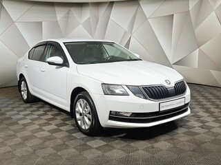 2017 Skoda Octavia III (A7) Рестайлинг, белый, 1490000 рублей, вид 3