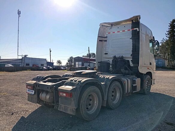 2023 Dongfeng DFH 4251, белый - вид 2