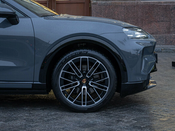 2026 Porsche Cayenne Electric IV, серый, 24490000 рублей - вид 7