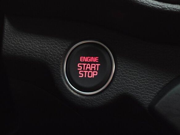 2022 Kia K3 II Рестайлинг, белый, 1720000 рублей - вид 24