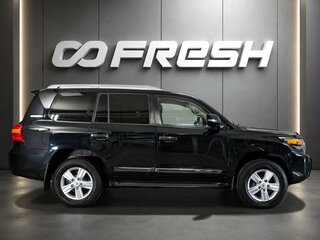 2014 Toyota Land Cruiser 200 Series Рестайлинг 1, чёрный, 3880000 рублей, вид 5