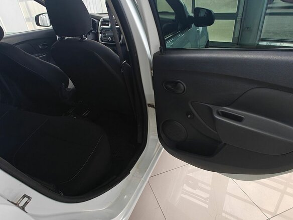 2016 Renault Logan II, белый, 399000 рублей - вид 8
