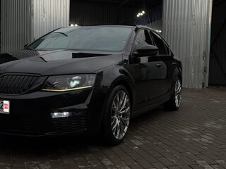 2015 Skoda Octavia III (A7), чёрный, 1580000 рублей, вид 2