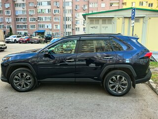 2022 Toyota RAV4 V (XA50), синий, 4700000 рублей, вид 5