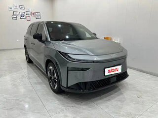 2025 Toyota bZ3X 58.3 kWh, серый, 2513069 рублей, вид 3