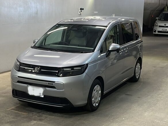 2026 Honda Freed Air III, серебристый, 1900020 рублей