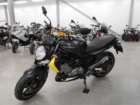 2014 Suzuki SFV 650 Gladius, чёрный, 430000 рублей, вид 5