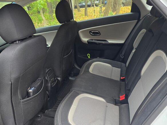 2014 Kia Ceed II, белый, 1300000 рублей - вид 10