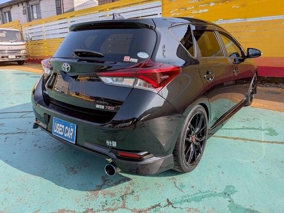 2017 Toyota Auris II Рестайлинг, чёрный - вид 6