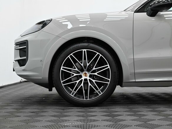 2026 Porsche Cayenne Coupé III Рестайлинг, серый, 19290000 рублей - вид 34