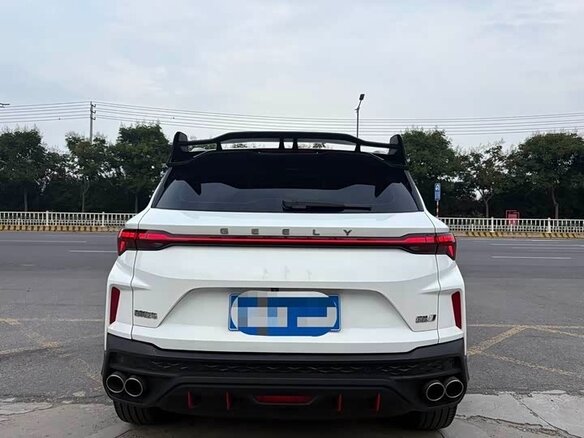 2023 Geely Coolray I Рестайлинг, белый - вид 4