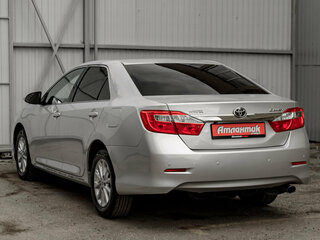 2014 Toyota Camry VII (XV50), серебристый, 1690000 рублей, вид 4