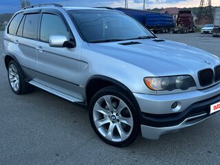 2001 BMW X5 4.4i I (E53), серебристый, 950000 рублей, вид 3