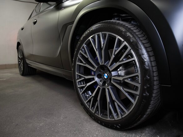 2026 BMW X6 40d III (G06) Рестайлинг, чёрный, 18275000 рублей - вид 36