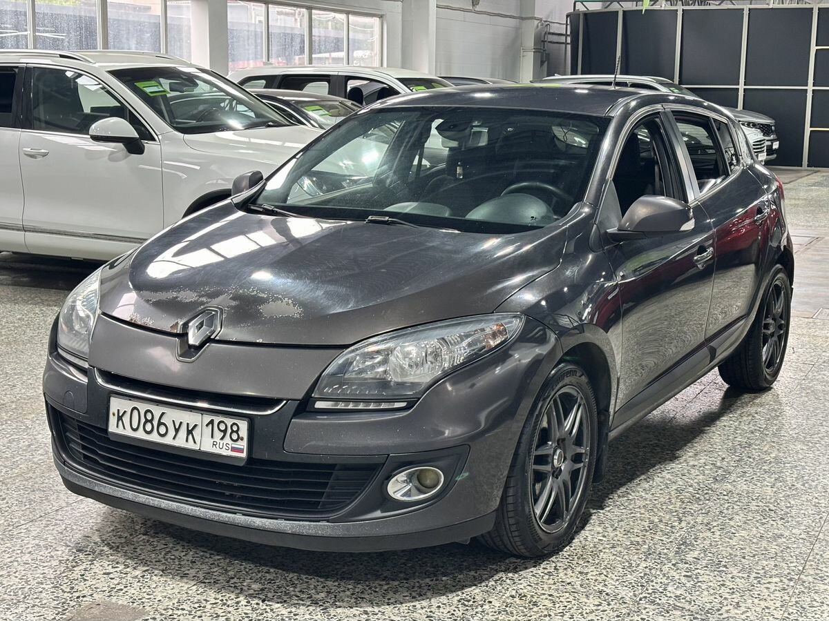 Открыть фотографии: Renault Megane III Рестайлинг 2