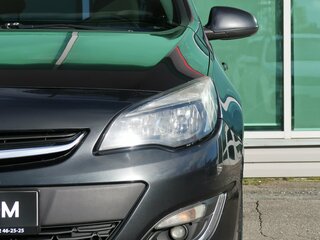 2013 Opel Astra J Рестайлинг, чёрный, 579000 рублей, вид 4