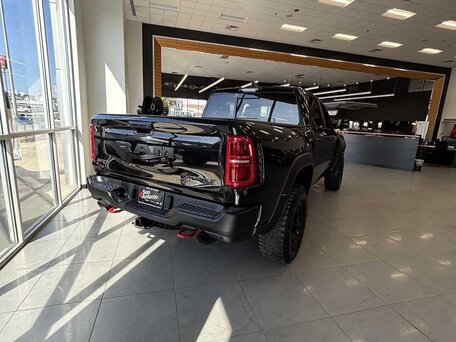 2026 Ram 1500 TRX SRT V Рестайлинг, чёрный, 17990000 рублей, вид 3