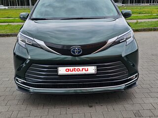 2021 Toyota Sienna IV, зелёный, 4450000 рублей, вид 1