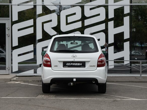 2018 Lada (ВАЗ) Kalina II, белый, 620000 рублей - вид 3