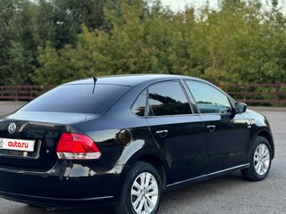 2013 Volkswagen Polo V, чёрный, 700000 рублей, вид 4