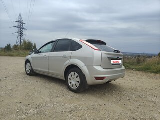 2008 Ford Focus II Рестайлинг, серебристый, 545000 рублей, вид 3